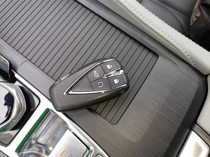 Фото 9 - Changan CS75 Plus