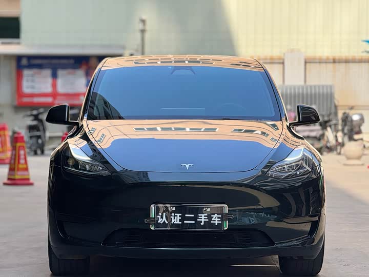 Фото 2 - Tesla Model Y