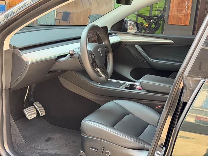 Фото 4 - Tesla Model Y