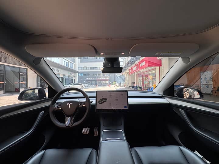 Фото 5 - Tesla Model Y