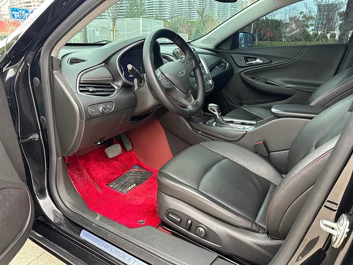 Фото 4 - Chevrolet Malibu XL