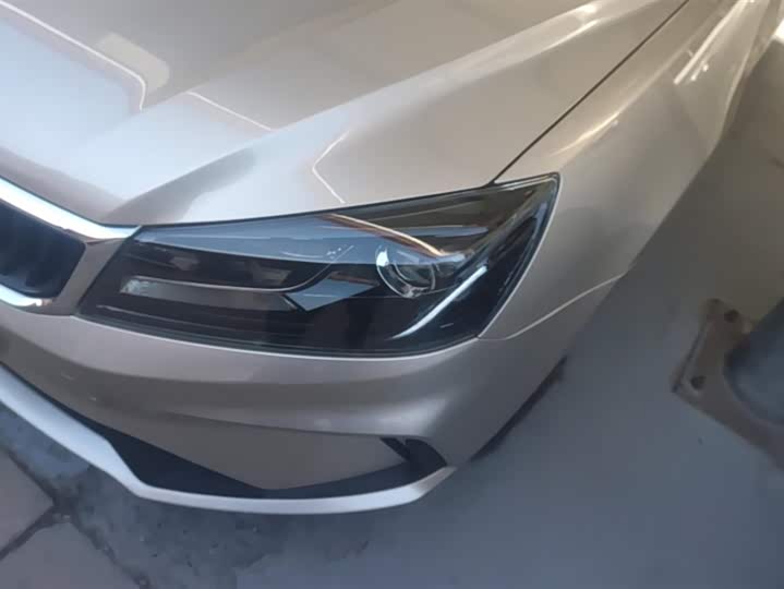 Фото 5 - Geely Emgrand