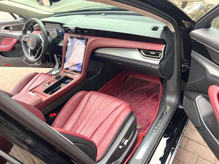 Фото 7 - Hongqi H5