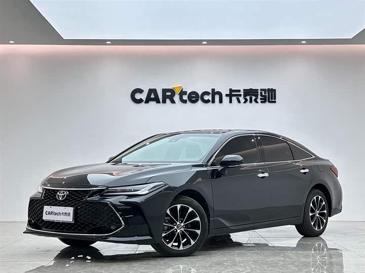 Фото 1 - Toyota Avalon