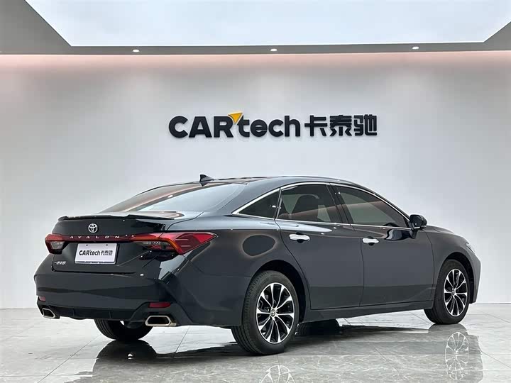 Фото 5 - Toyota Avalon