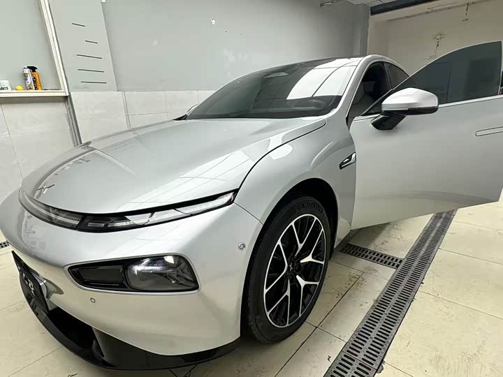 Фото 6 - XPeng P7