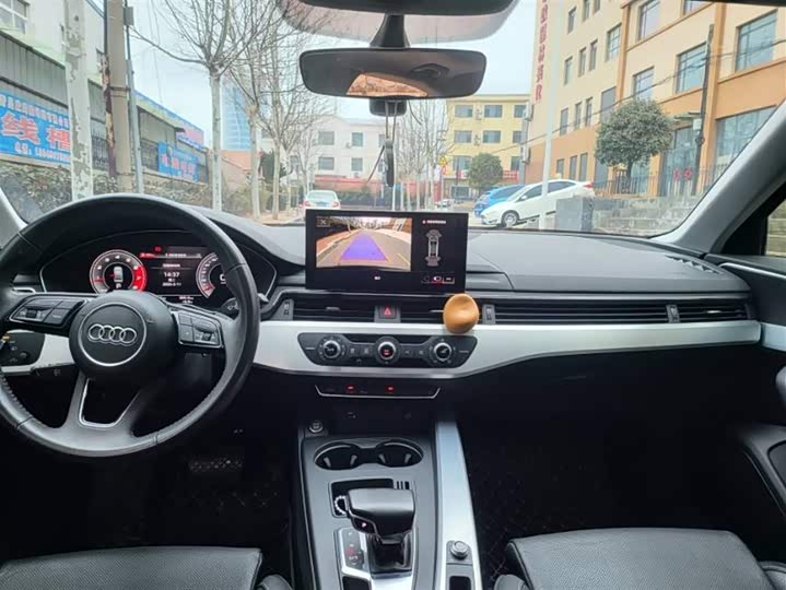 Фото 3 - Audi A4L