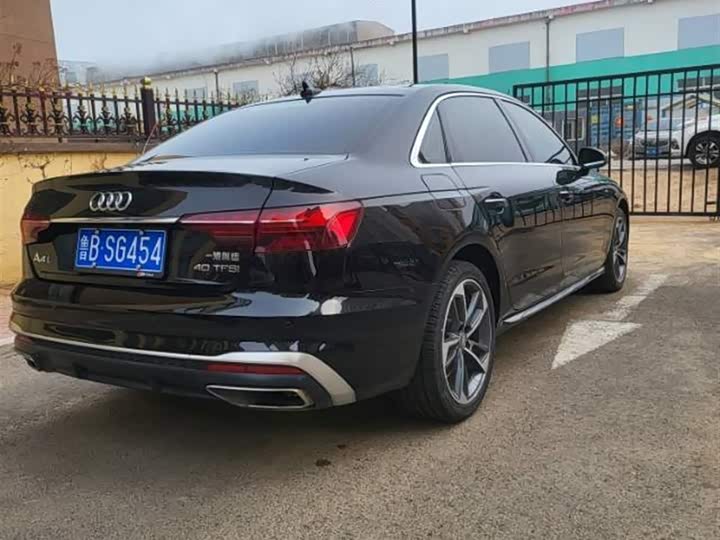 Фото 7 - Audi A4L