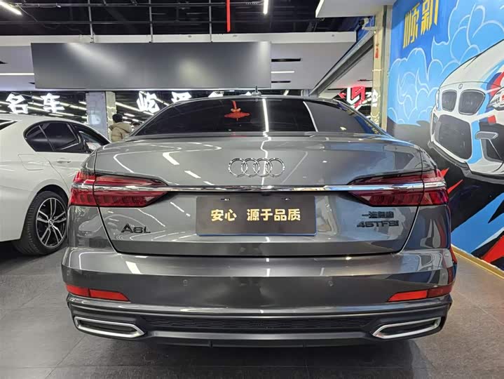 Фото 4 - Audi A6L