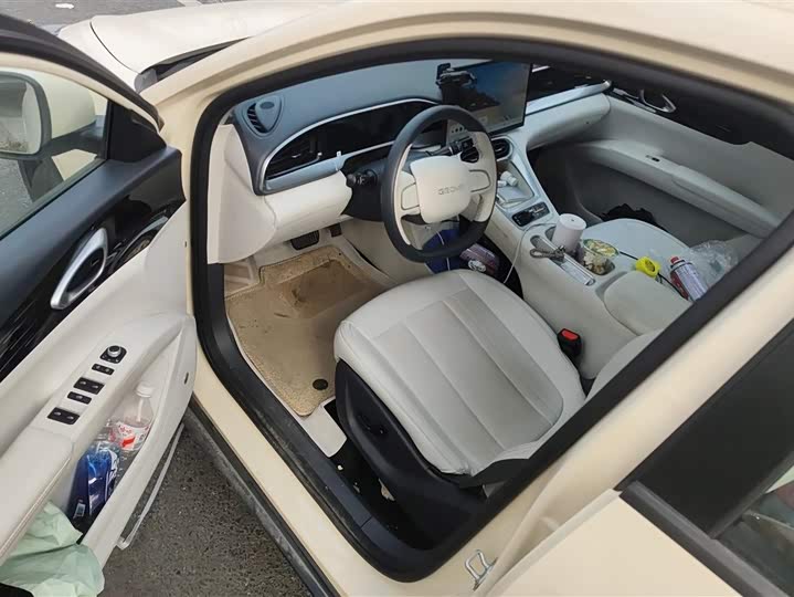 Фото 9 - Geely Galaxy Geome