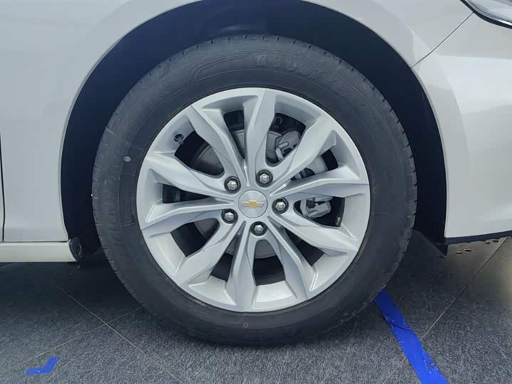 Фото 6 - Chevrolet Malibu XL