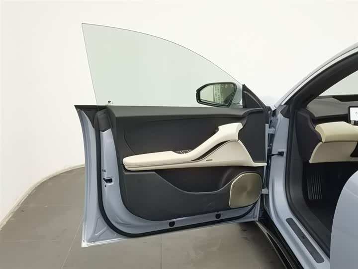 Фото 8 - Nio ET5