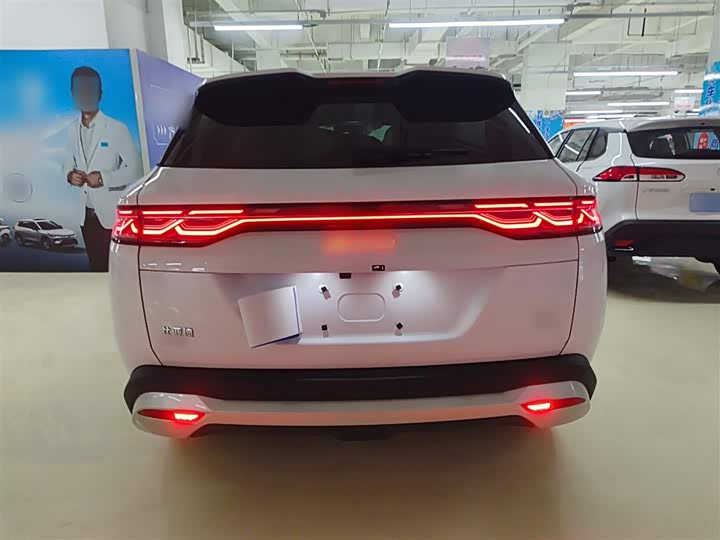 Фото 6 - BYD Song L DM-i Hybrid