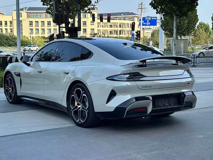 Фото 7 - Xiaomi SU7