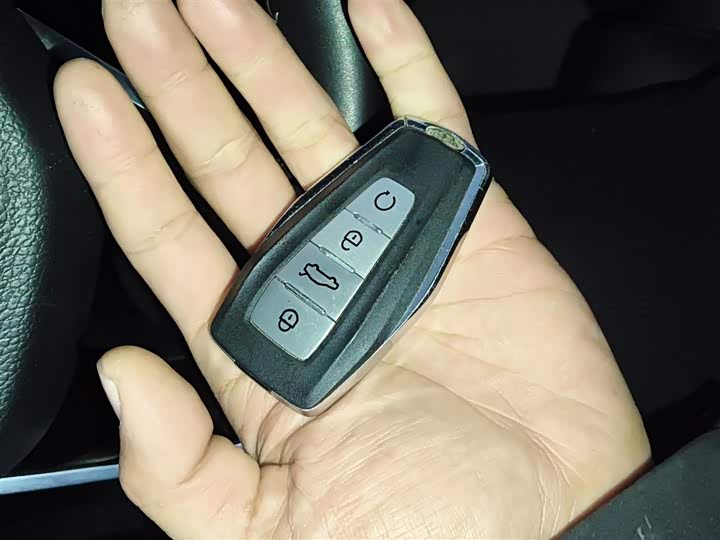 Фото 9 - Geely Preface