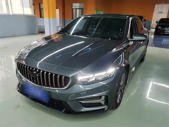 Фото 2 - Geely Preface