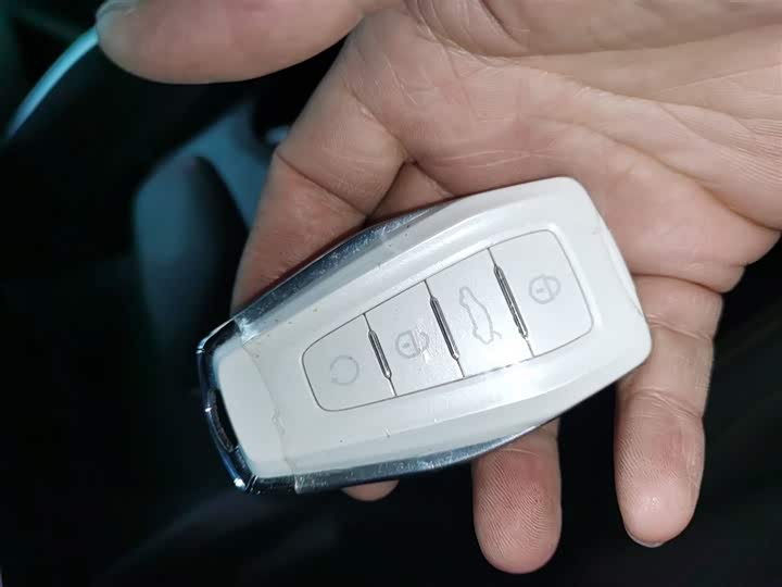 Фото 9 - Geely Preface