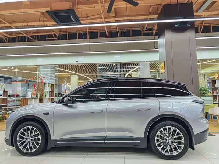 Фото 3 - Nio ES6