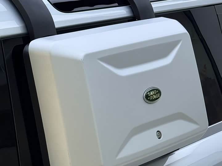 Фото 8 - Land Rover Defender