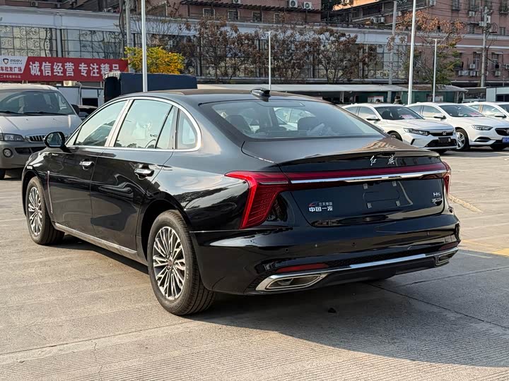 Фото 5 - Hongqi H5