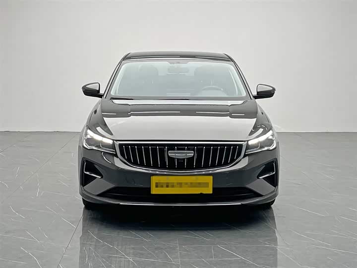 Фото 2 - Geely Emgrand