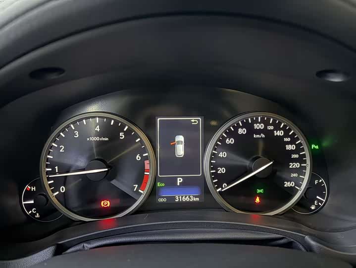 Фото 6 - Lexus NX