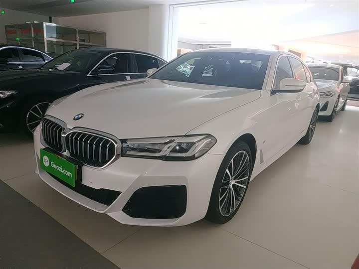 Фото 1 - BMW 5 Series