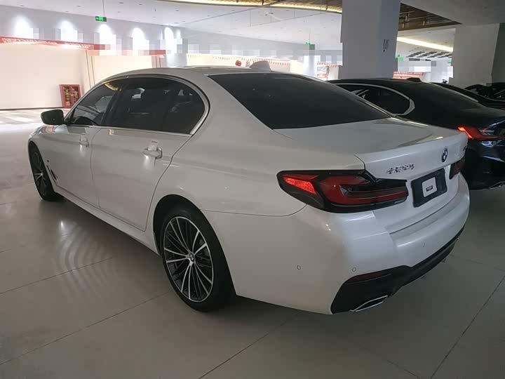 Фото 5 - BMW 5 Series