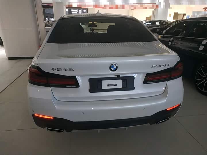 Фото 6 - BMW 5 Series