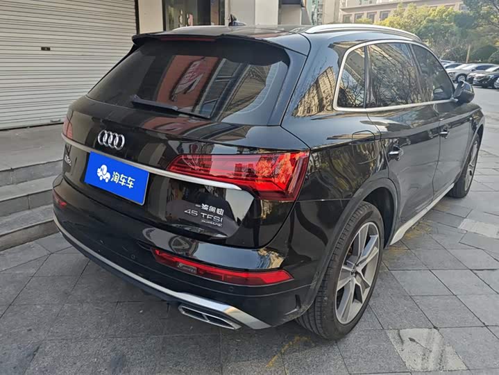 Фото 3 - Audi Q5L
