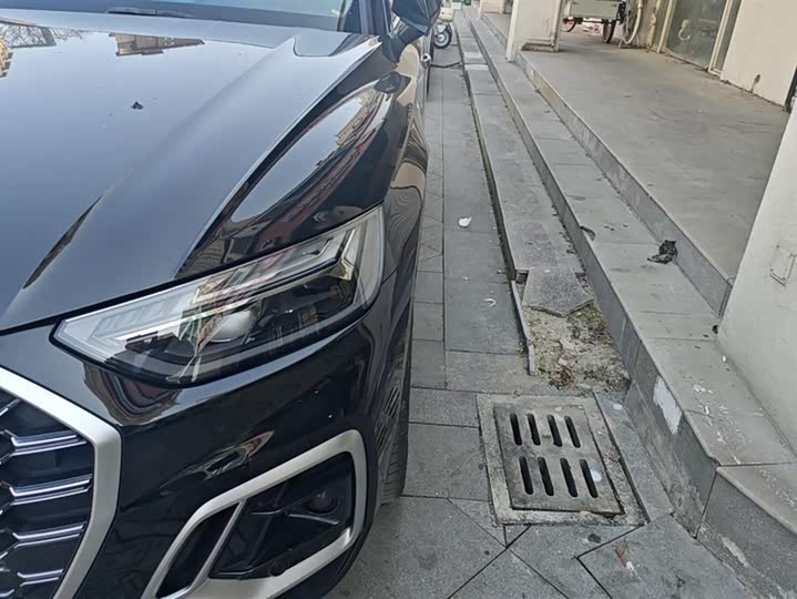 Фото 5 - Audi Q5L