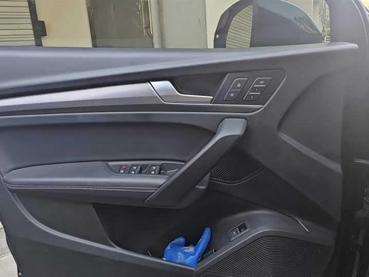 Фото 7 - Audi Q5L