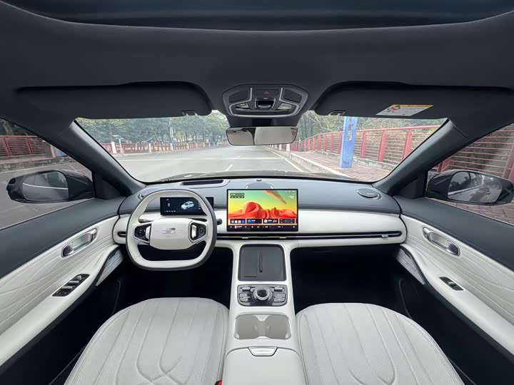 Фото 8 - Geely Galaxy Starship 7