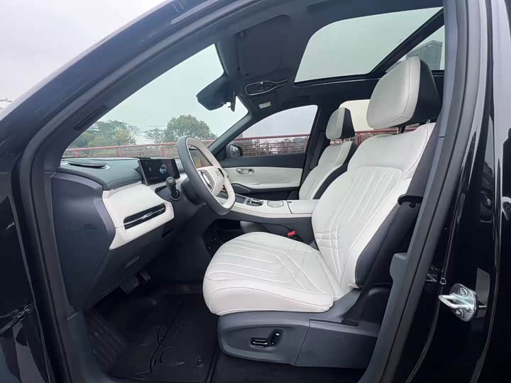 Фото 9 - Geely Galaxy Starship 7