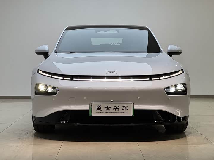 Фото 2 - XPeng P7