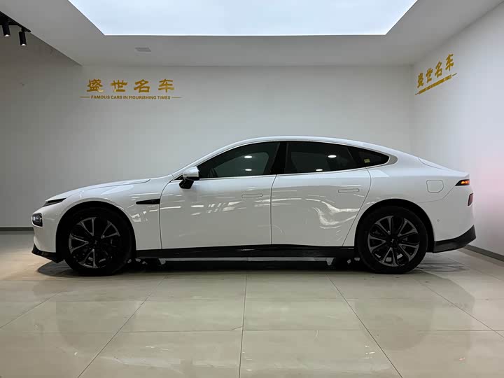 Фото 4 - XPeng P7