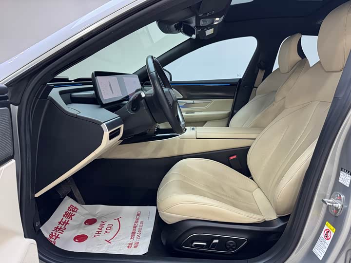 Фото 6 - XPeng P7