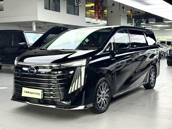 Фото 1 - GAC Trumpchi E9