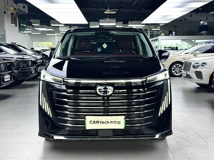 Фото 2 - GAC Trumpchi E9