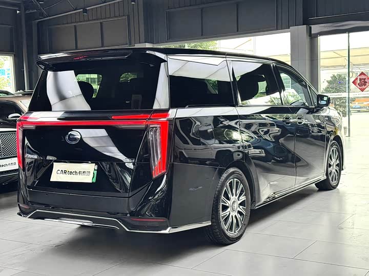 Фото 3 - GAC Trumpchi E9