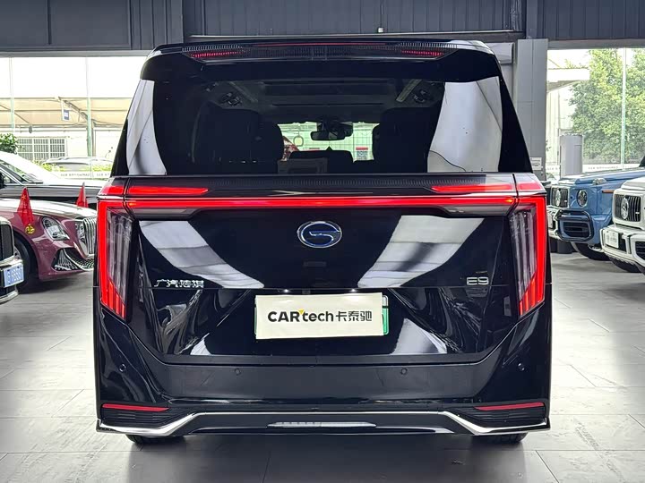 Фото 4 - GAC Trumpchi E9