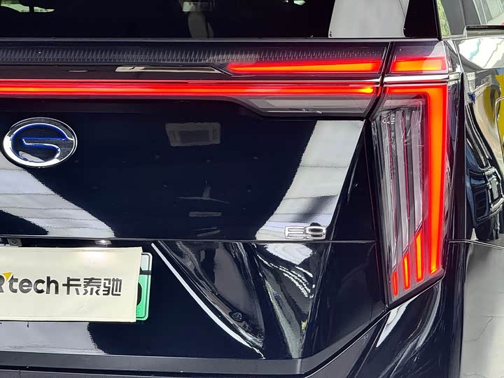 Фото 6 - GAC Trumpchi E9