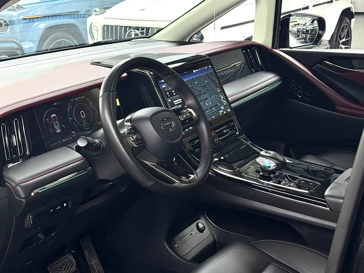 Фото 9 - GAC Trumpchi E9