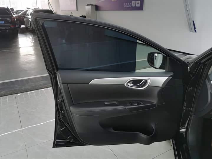 Фото 7 - Nissan Sylphy