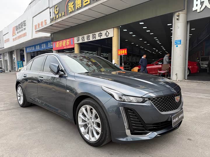 Фото 2 - Cadillac CT5