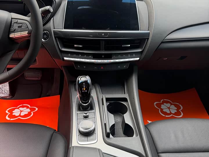 Фото 7 - Cadillac CT5