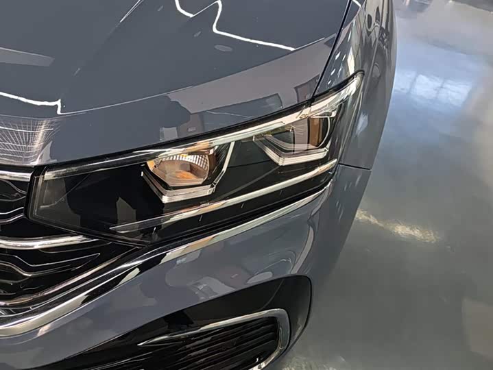 Фото 5 - Volkswagen Tayron X