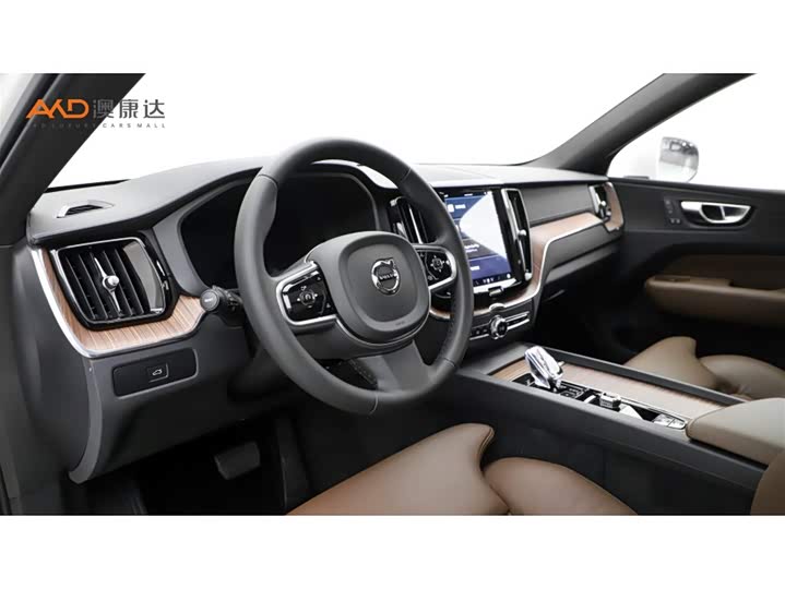 Фото 6 - Volvo XC60