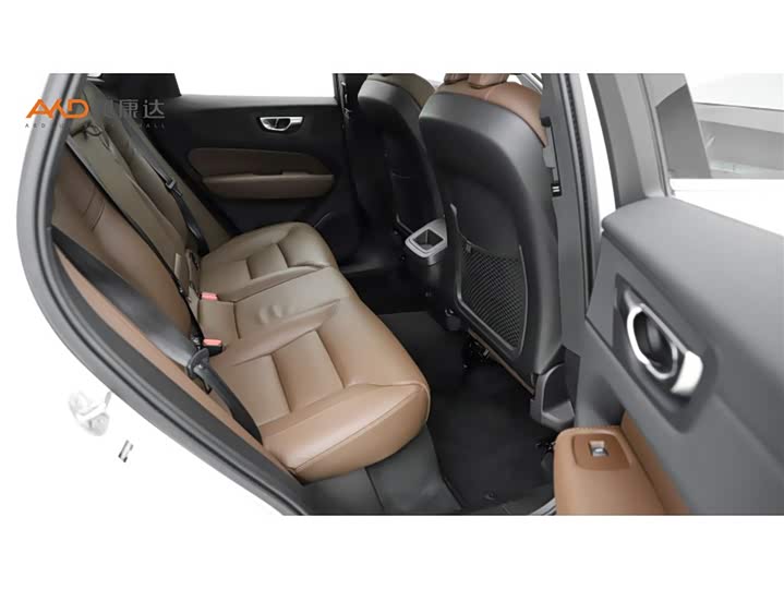 Фото 8 - Volvo XC60