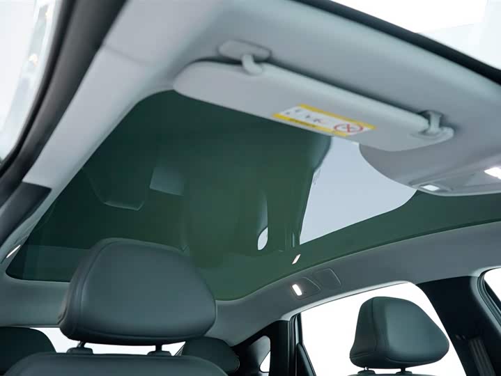 Фото 7 - XPeng Mona M03